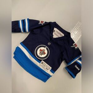 Reebok Winnipeg jets NHL Jersey size 18-24 months
